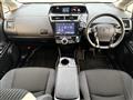 2016 Toyota PRIUS α