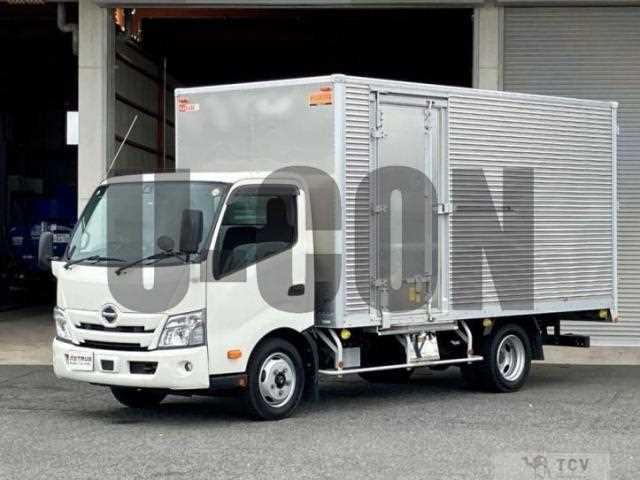 2022 Hino Dutro