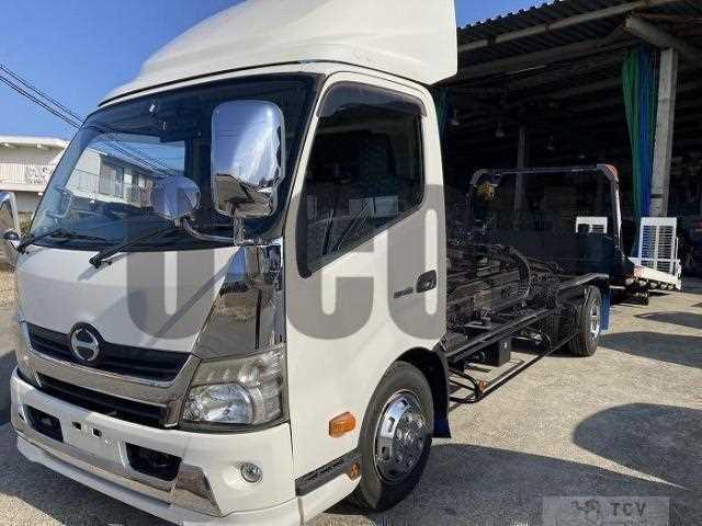 2014 Hino Dutro