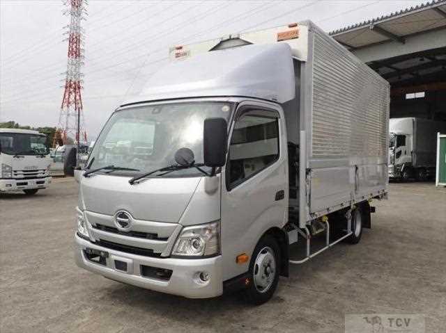2022 Hino Dutro