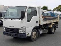 2017 Isuzu Elf Truck