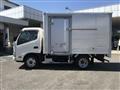 2022 Hino Dutro