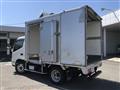 2022 Hino Dutro
