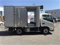 2022 Hino Dutro