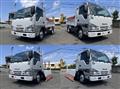 2020 Isuzu Elf Truck