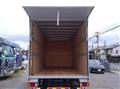 2025 Isuzu Elf Truck