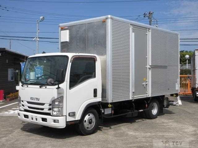 2018 Isuzu Elf Truck