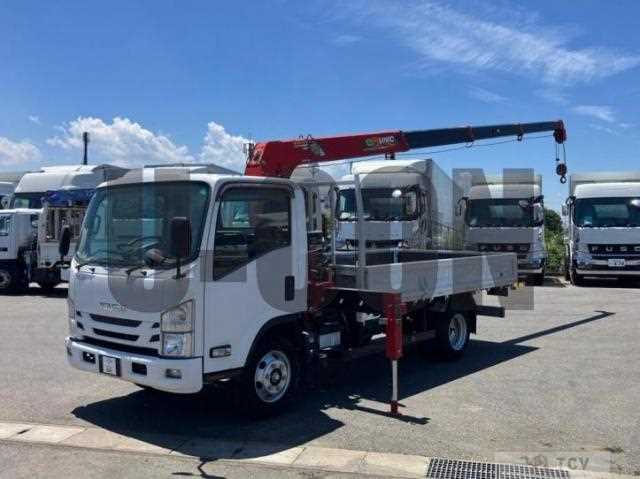 2020 Isuzu Elf Truck