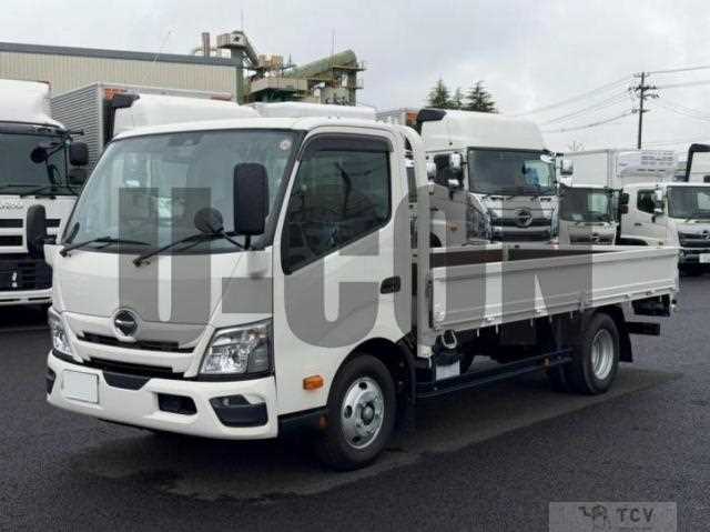2025 Hino Dutro