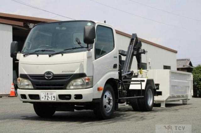 2012 Hino Dutro