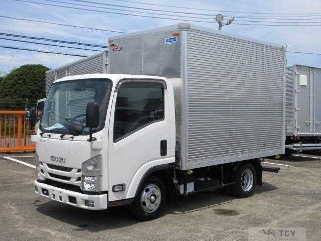 2021 Isuzu Elf Truck