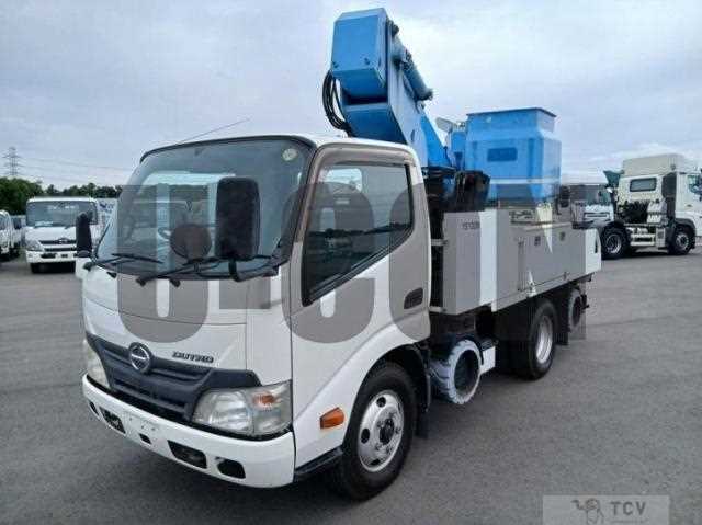 2013 Hino Dutro
