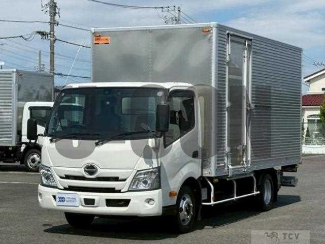 2023 Hino Dutro