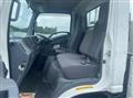 2021 Isuzu Elf Truck