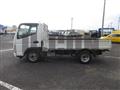2017 Mitsubishi Fuso Canter Guts