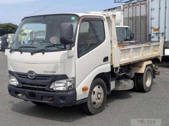 2017 Hino Dutro