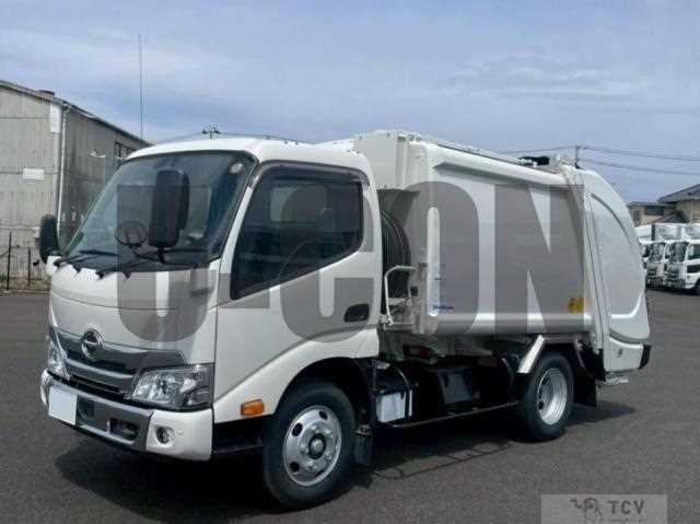 2025 Hino Dutro