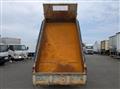 2017 Isuzu Elf Truck