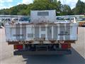 2018 Isuzu Elf Truck