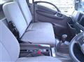 2025 Isuzu Elf Truck