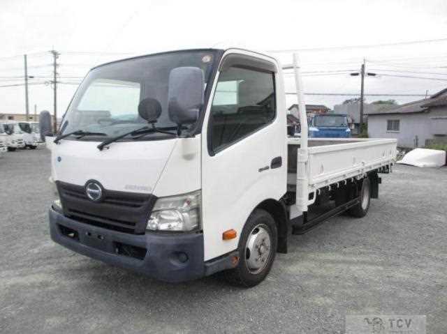 2013 Hino Dutro
