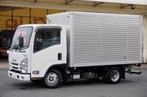 2020 Isuzu Elf Truck