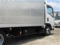 2020 Isuzu Elf Truck