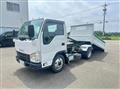 2017 Isuzu Elf Truck