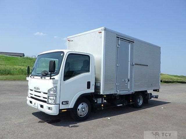 2015 Isuzu Elf Truck