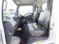 2016 Isuzu Elf Truck