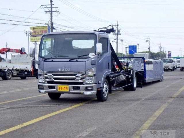 2015 Isuzu Elf Truck