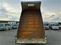 2013 Isuzu Elf Truck