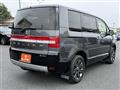 2018 Mitsubishi Delica D5