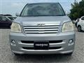 2003 Toyota Noah