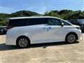 2025 Toyota Alphard Hybrid