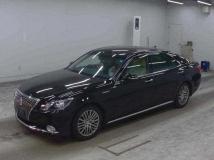 2016 Toyota Crown Majesta