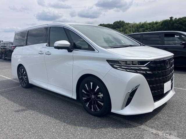 2023 Toyota Alphard Hybrid
