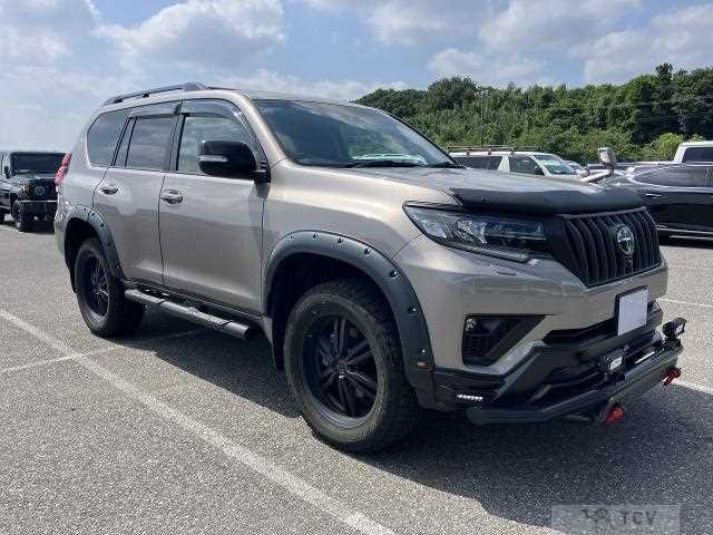 2023 Toyota Land Cruiser Prado