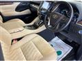 2022 Toyota Alphard Hybrid