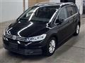 2017 Volkswagen Golf Touran