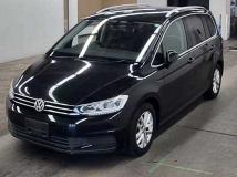 2017 Volkswagen Golf Touran