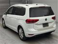 2016 Volkswagen Golf Touran