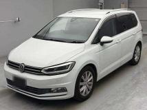 2016 Volkswagen Golf Touran