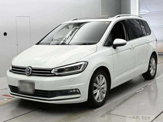 2017 Volkswagen Golf Touran