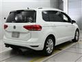 2017 Volkswagen Golf Touran