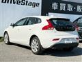 2017 Volvo V40