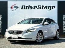 2017 Volvo V40