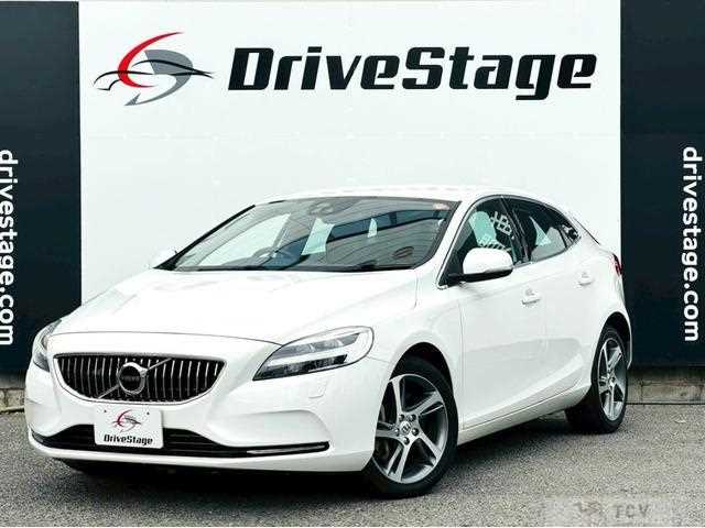 2017 Volvo V40