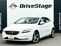 2017 Volvo V40