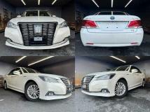 2015 Toyota Crown Hybrid